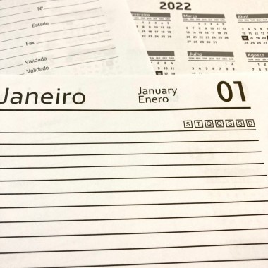 AGENDA DATADA ou PAUTADA  - Espiral PRETO - LAMINADO DE PVC