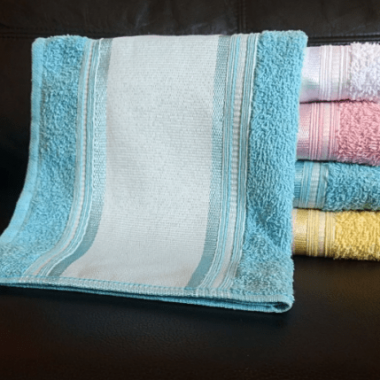 Toalha de Rosto colorida - barra branca